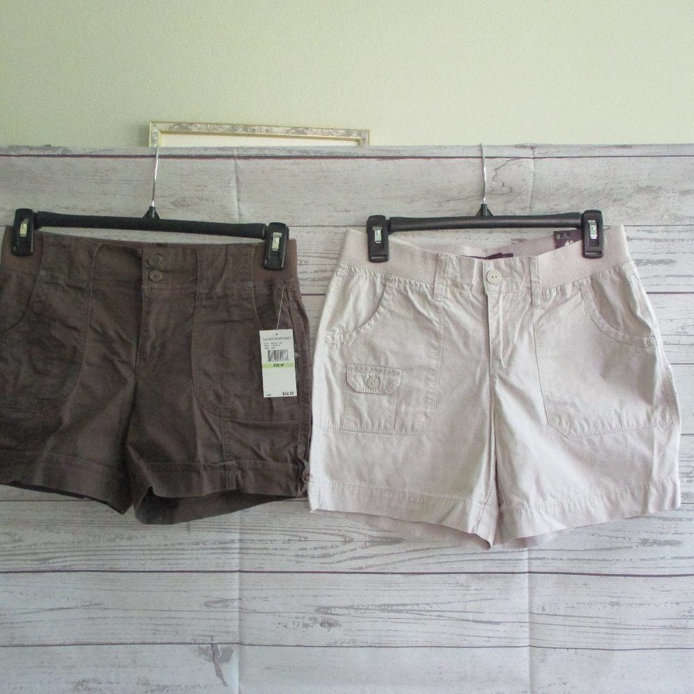 NWT - GLORIA VANDERBILT 2 pair shorts - sz 4P - Beige & Brown